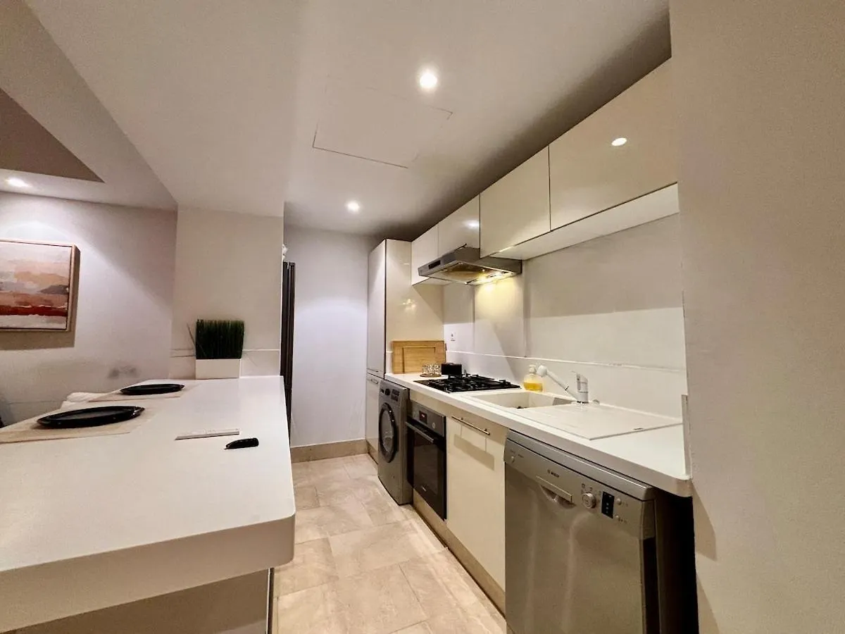 Modern And Cozy Cfc Apartment Casablanca 0*,  Morocco